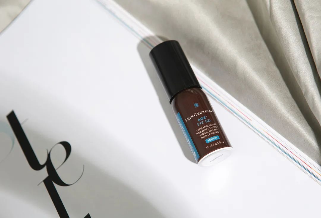 两边黑眼圈程度不一样,黑眼圈的秘密暴露了一个真相