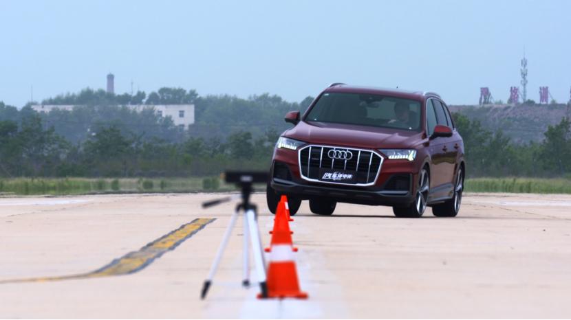 全新奥迪Q7试驾：我承受了改款车型不该承受之重