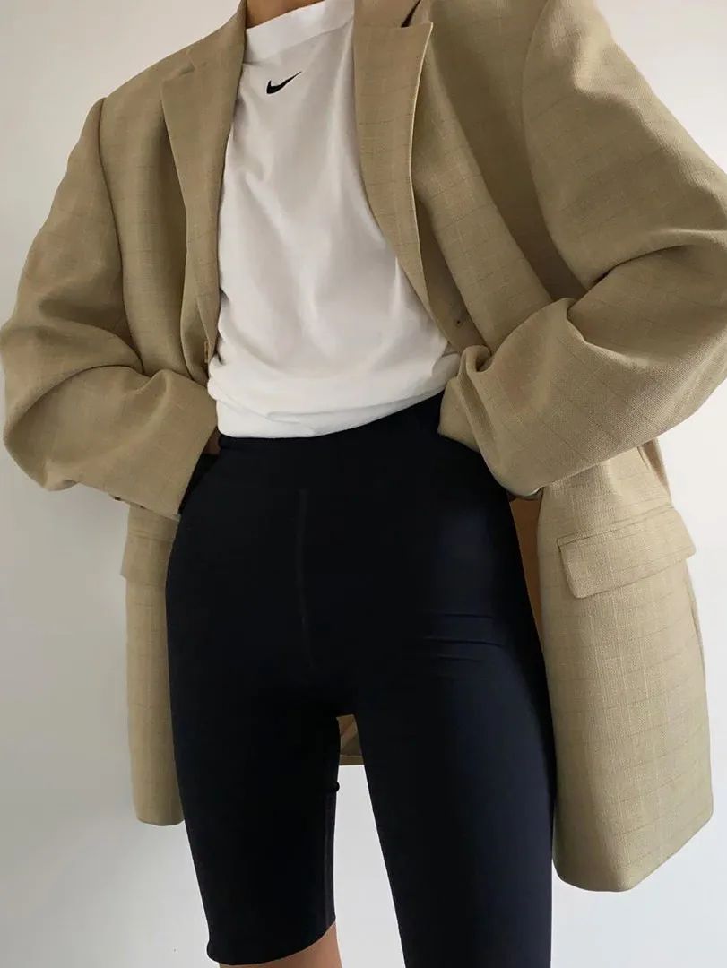 别追BM风了，今年做个NIKE女孩吧