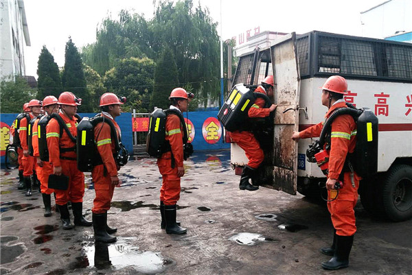 高瓦斯矿井管控措施,突出矿井安全防护措施