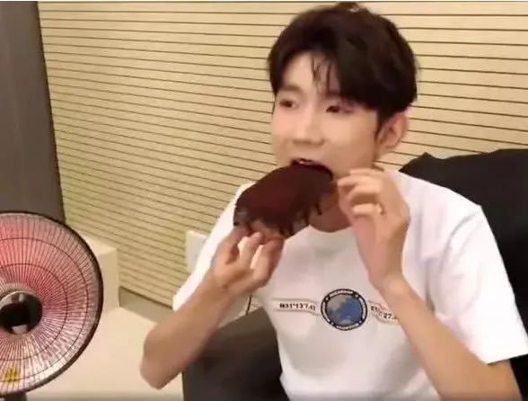 网红脏脏包真的假的,网红脏脏包过期了还能吃吗