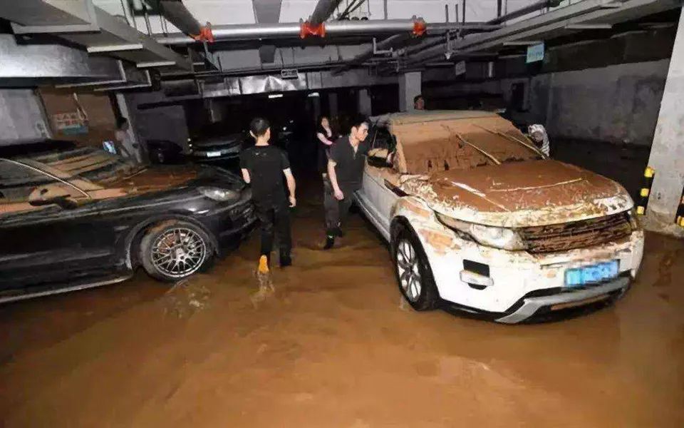雨水98.1毫米对车辆有涉水可能吗,下暴雨车涉水需要检查哪些