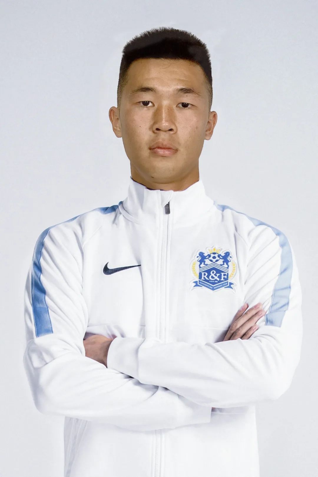 我们的全家福来啦!还有帅气的定妆照