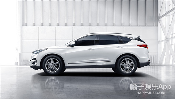 他这是中年发福了吗?