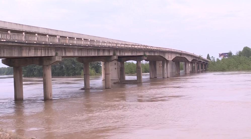 步履不停陈鸿宇,步履不停前进
