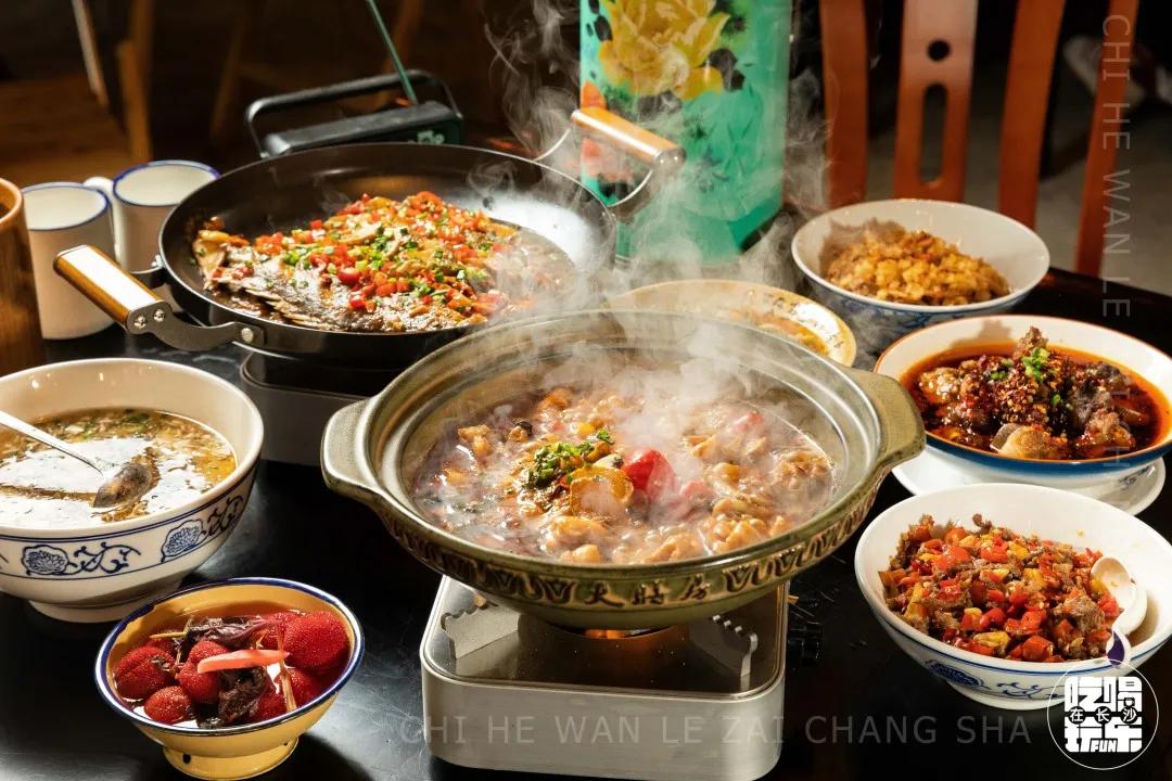 乘风破浪的姐姐们入场,乘风破浪的姐姐们齐现身