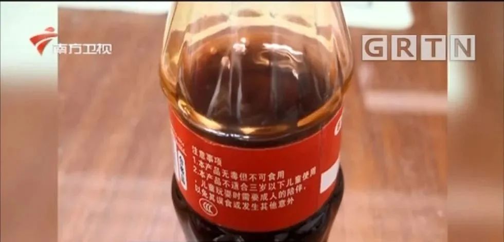 可乐的危害你知道吗你还会喝吗,可乐千万不要多喝