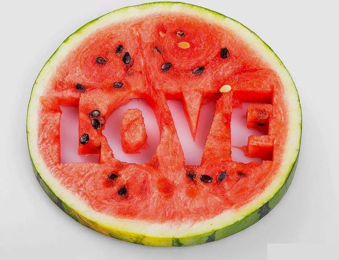 玉环头闻丨西瓜免费吃!免费送!吾悦这是什么惊天福利