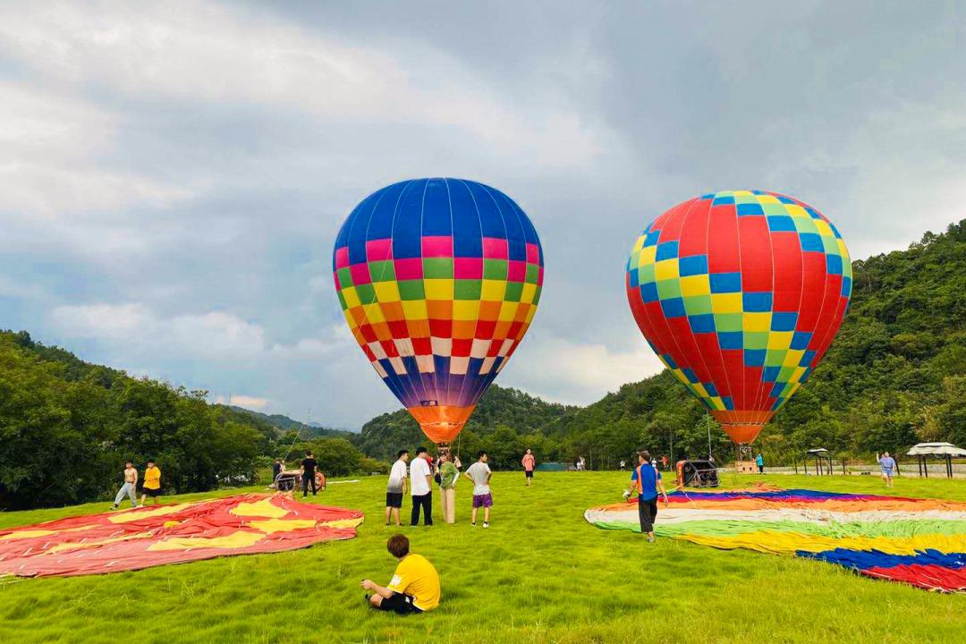 义乌热气球动力伞,北山热气球滑翔伞营地