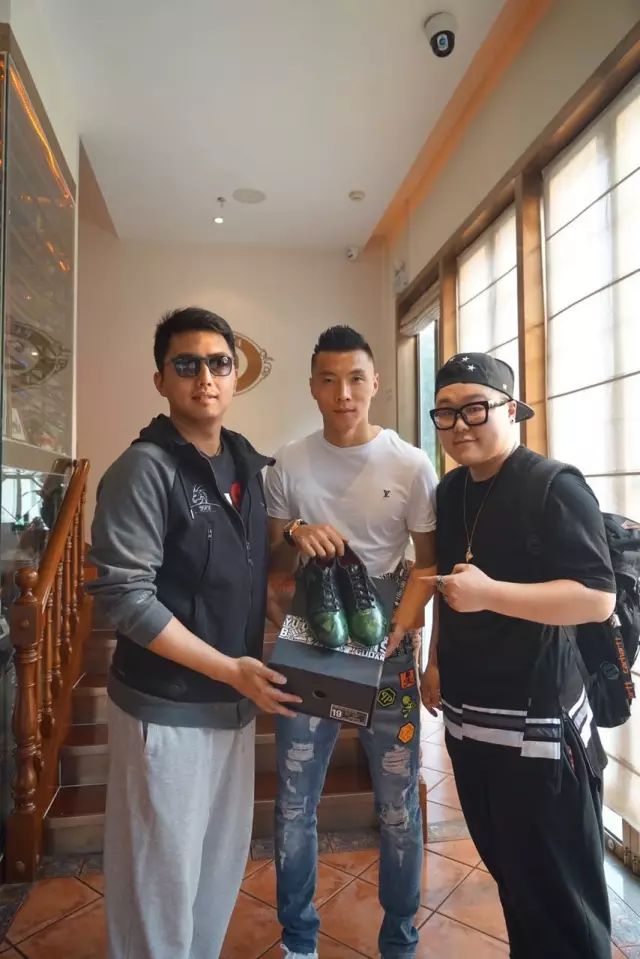 客制球鞋到底属于真还是假,什么是客制球鞋