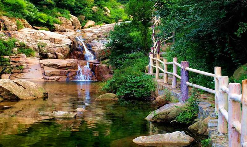 山东泰山美丽小视频,山东济南青铜山的景点