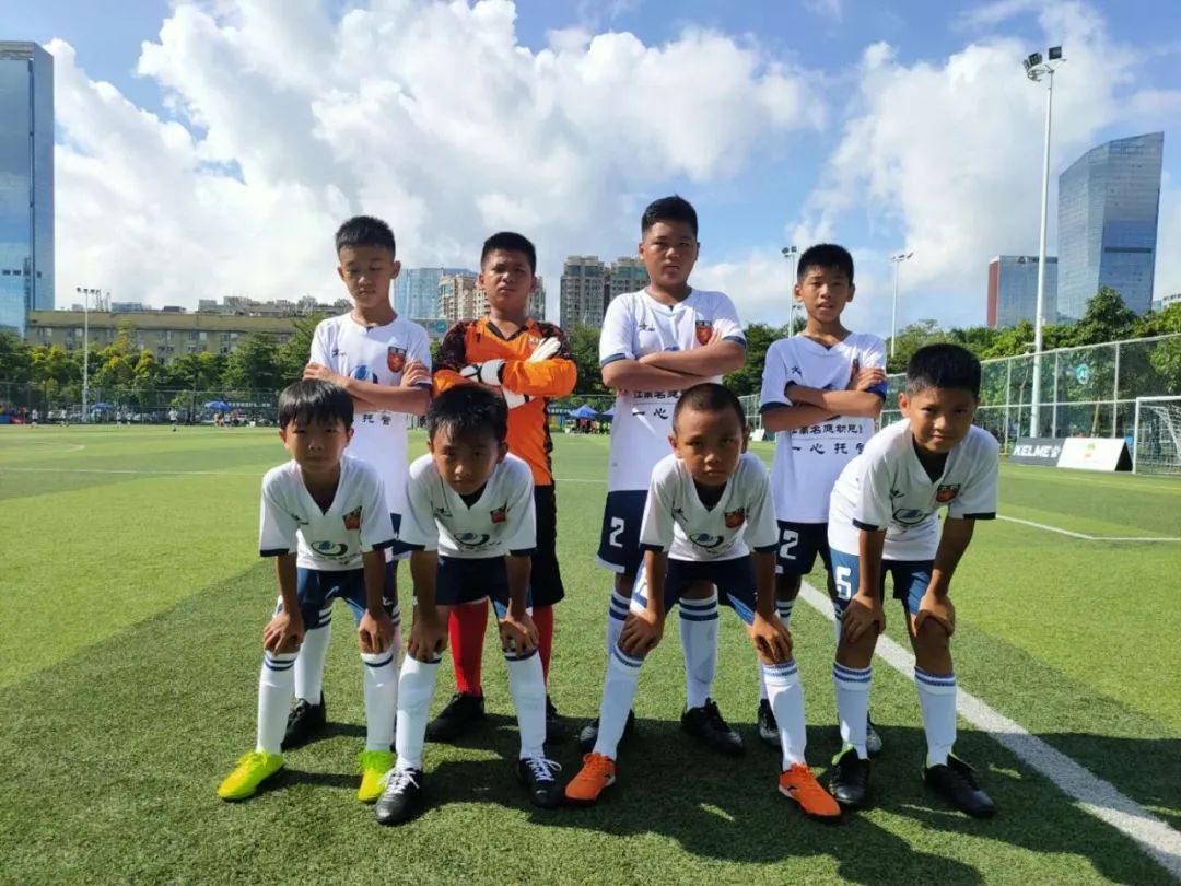 广东省肇庆青少年足球比赛,促交流增友谊篮球赛