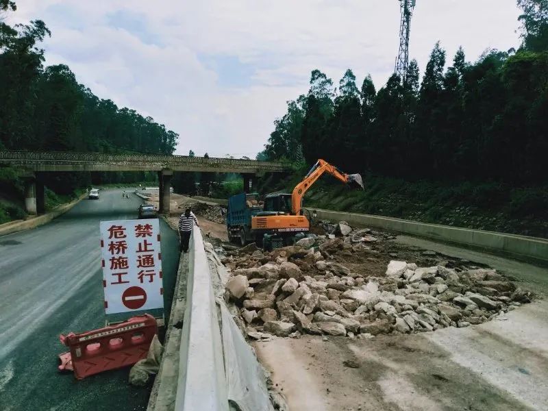 昆安高速堵车原因,昆安高速为什么堵车