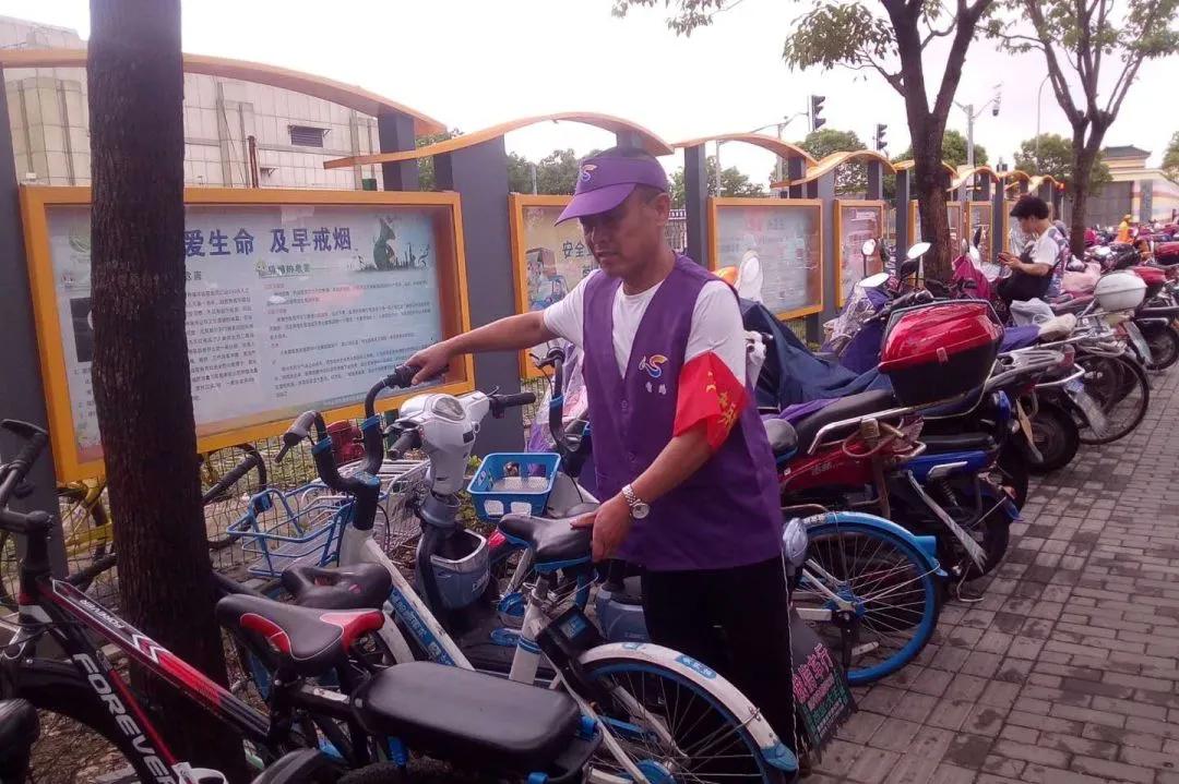 文明实践志愿服务活动记录怎么写,曹路志愿者日