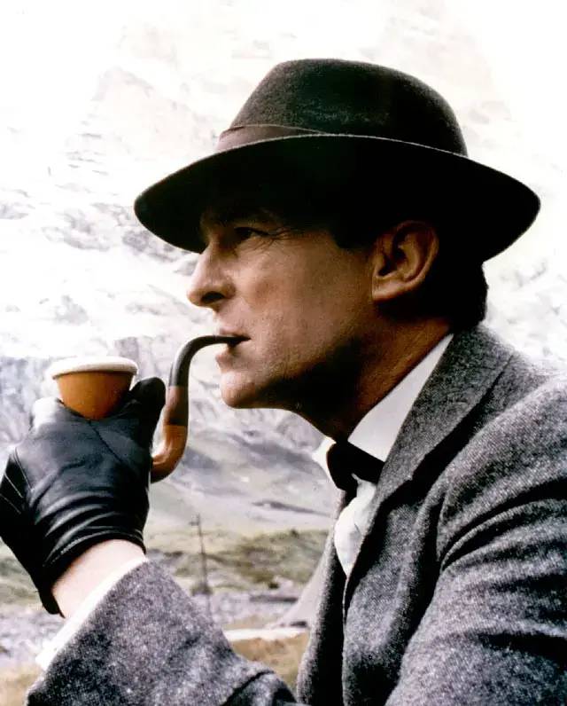 超人出演，网飞高颜值侦探片，比福尔摩斯还厉害的是他妹妹