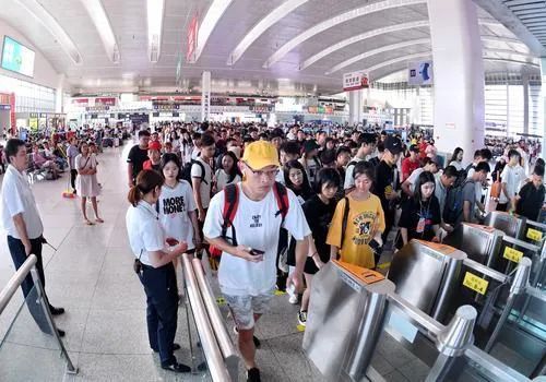 十一火车票已开抢捡漏攻略来了,十一火车票开售收好抢票攻略