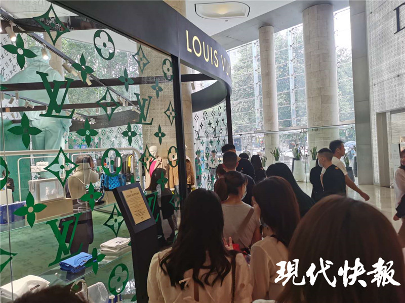 奢侈品为什么都在涨价,为啥奢侈品一直在涨价中