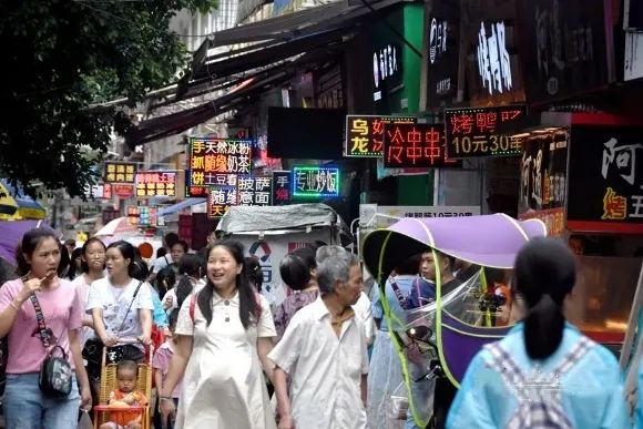 热爱家乡主题活动,热爱家乡展望未来的社会实践活动