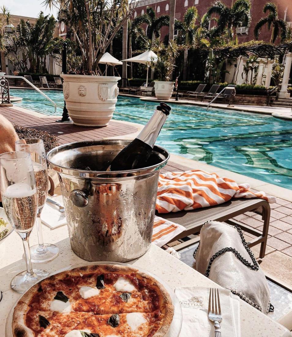 为了建澳门的酒店，米开朗基罗投了多少钱？