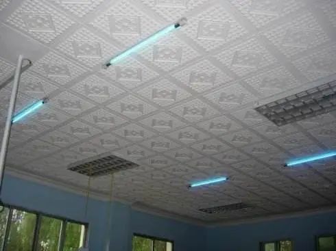 学校紫外线灼伤事件,一小学生误开紫外线灯5小时