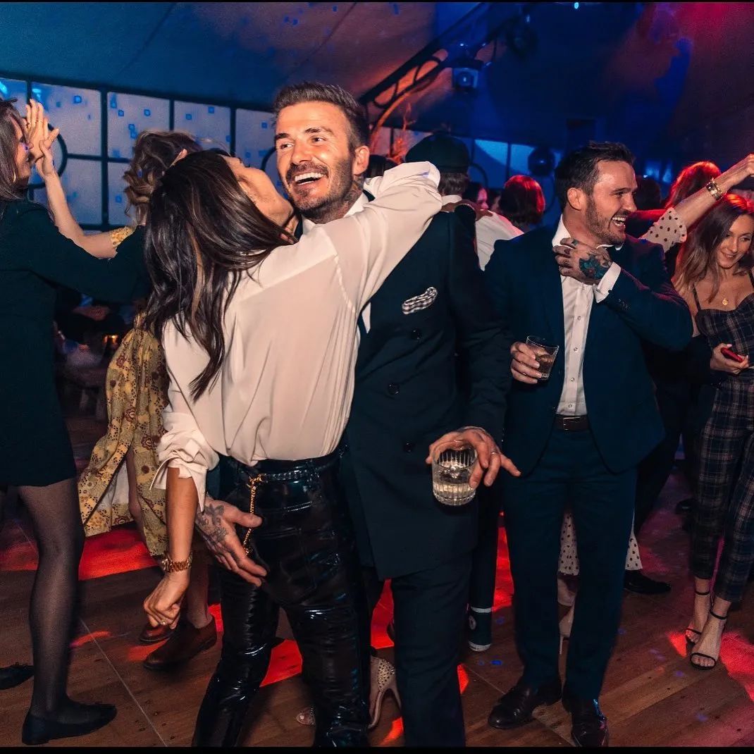 小贝感染新冠,小贝夫妇得新冠