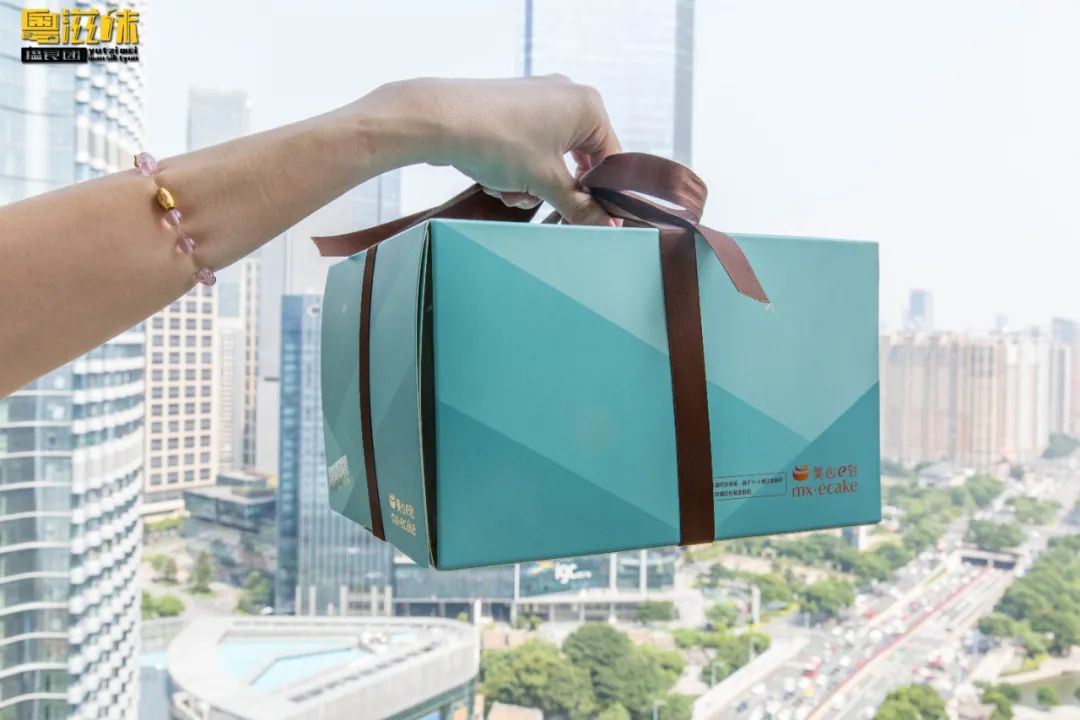 这个秋日「美心」开挂了！10款新品不出门也能吃