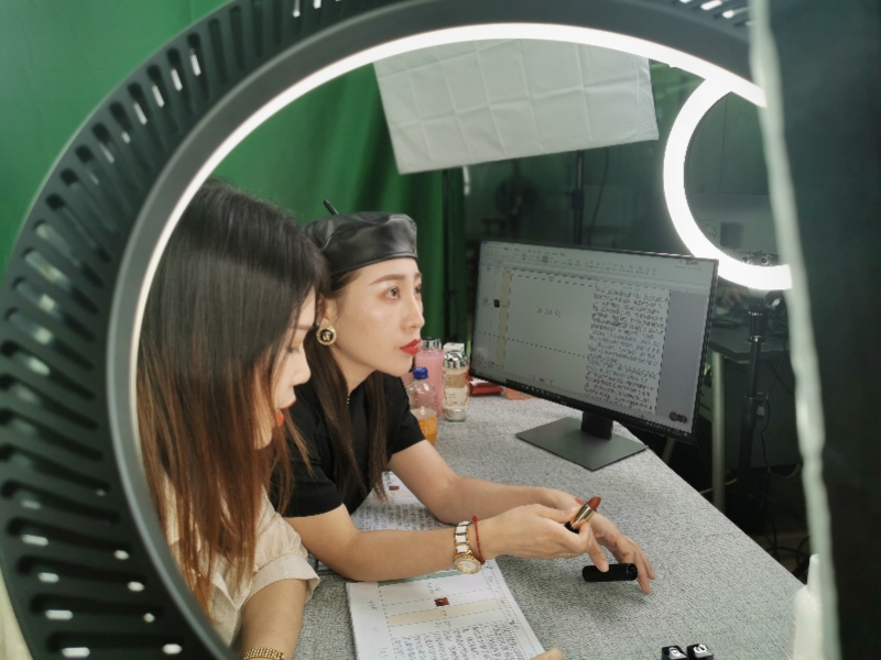 华强北开拓美妆市场,华强北女人世界搬到哪