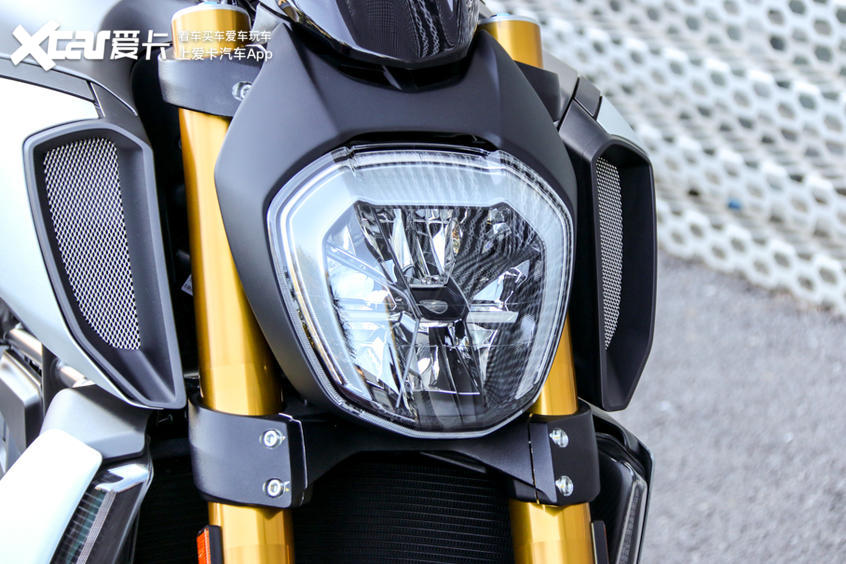 杜卡迪diavel1260s长途测评,杜卡迪1260s大魔鬼试驾