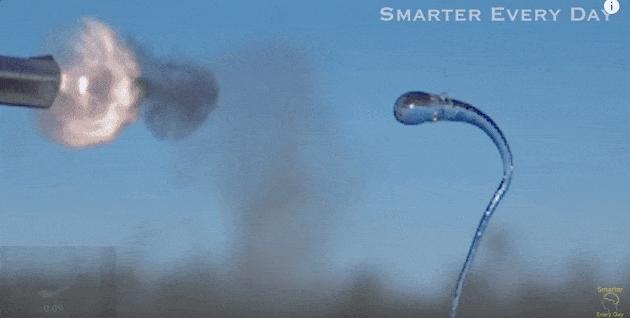 关于玻璃避免炸碎伤人温馨提示,警告都有哪些影响