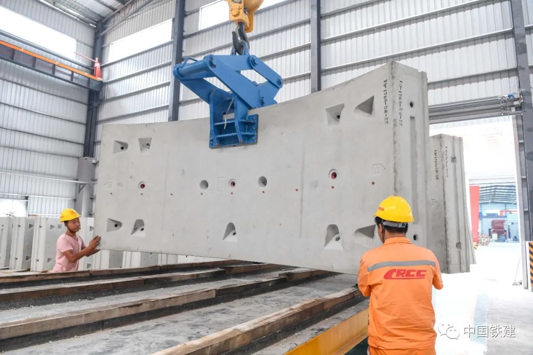 有品质的质量月，重质量的中国铁建