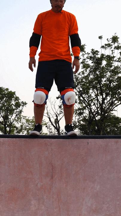 命硬可以不弯腰，但玩碗池得会正确「下跪」