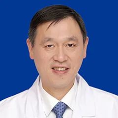 17岁女生头疼突然阶段性失明,19岁眼睛突然失明几分钟后恢复