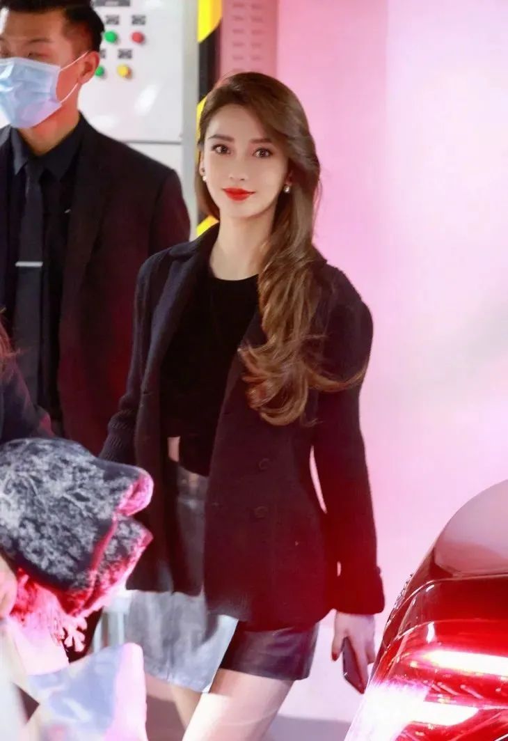 壹周潮话题|杨幂扶了个寂寞也美，万圣节Mai真的拼