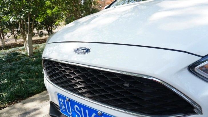 最新一代福克斯st,经典福克斯两厢1.8自动动力升级