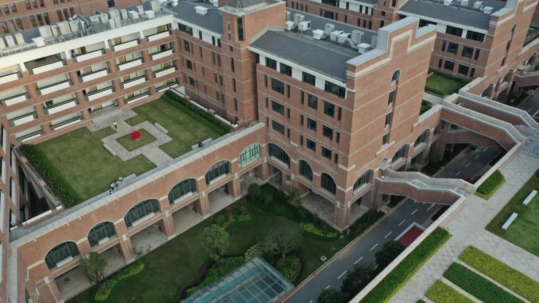 凤凰木守护的校园|深圳中学（泥岗校区）