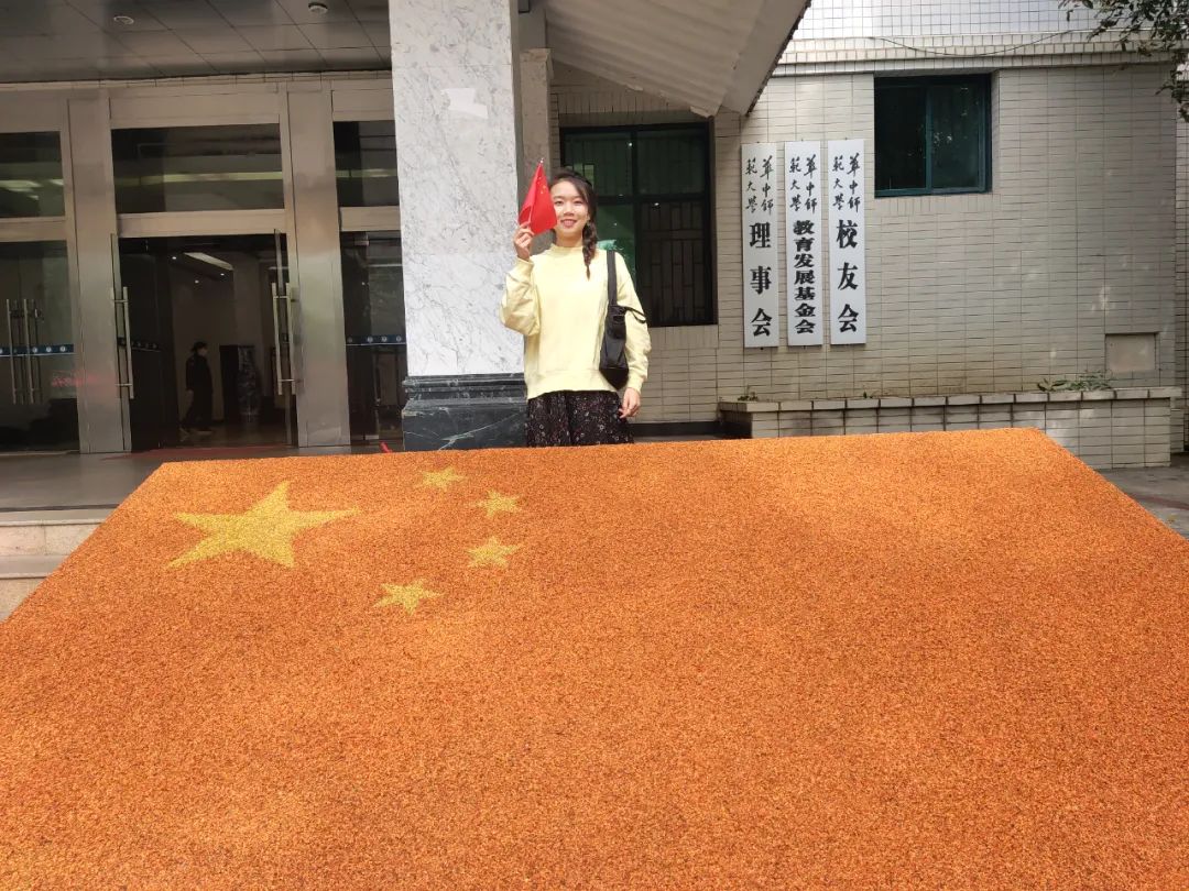 向优秀看齐向榜样靠拢,向优秀的前辈们看齐