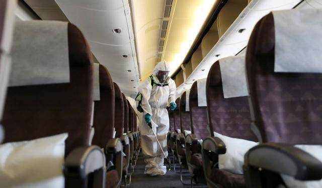 外媒称中国民航局建议空乘穿纸尿裤？一则旧闻的标题*党**