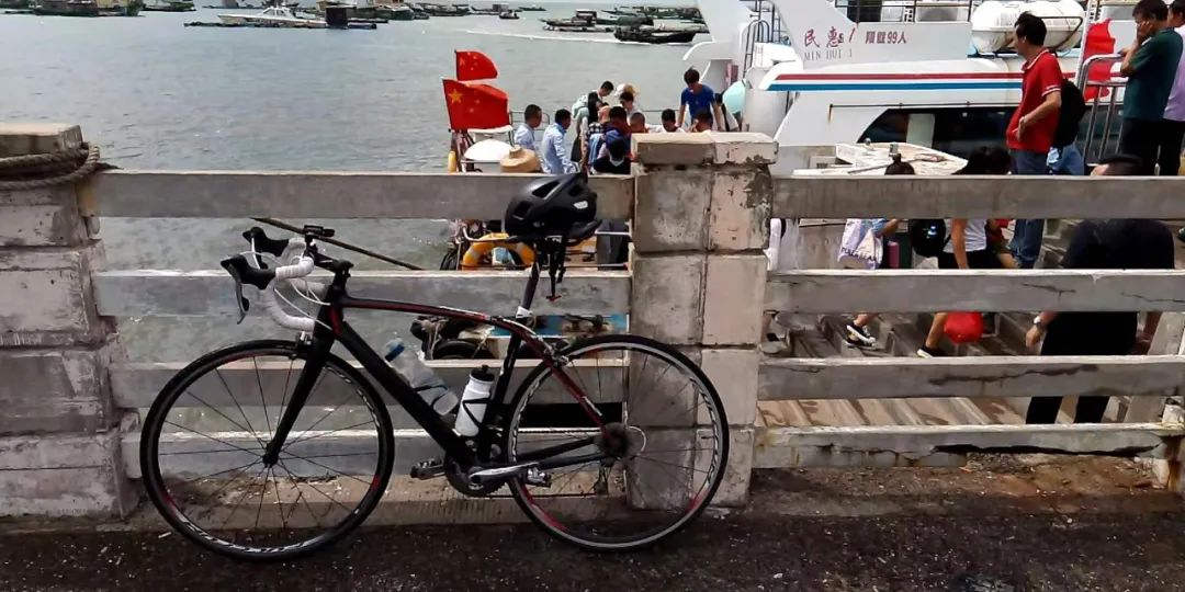 不同年龄段车友骑什么车,全国骑友都骑什么车山地车