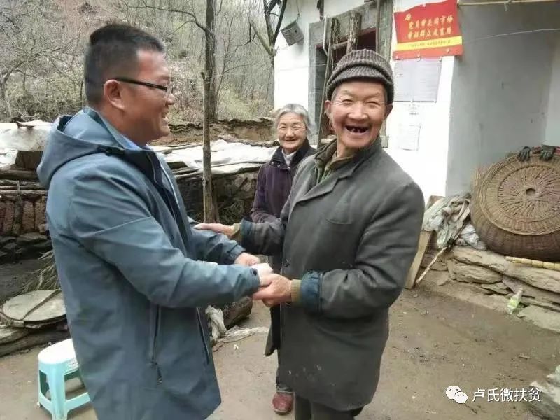 狗不咬铁蛋视频,狗不咬女婿是真的吗