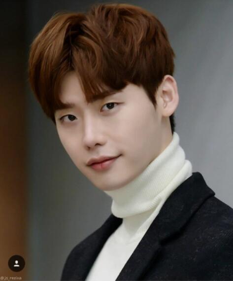 李钟硕变成医生,李钟硕转型什么意思