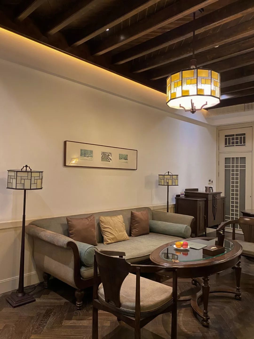 杭州湖边邨酒店怎么订便宜,西湖边住宿酒店哪个好