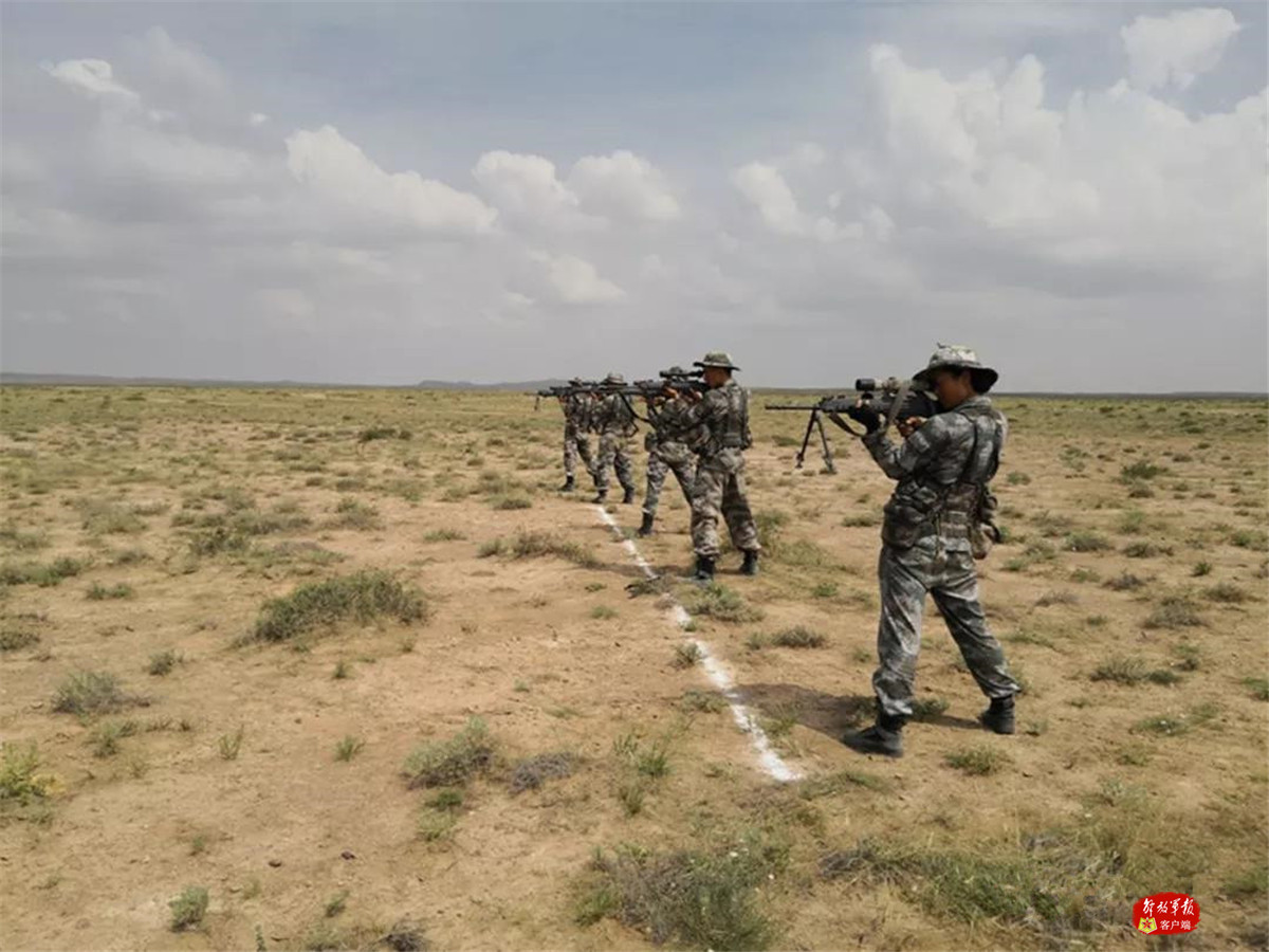 还记得那个一鸣惊人的“女枪王”吗？她立了二等功