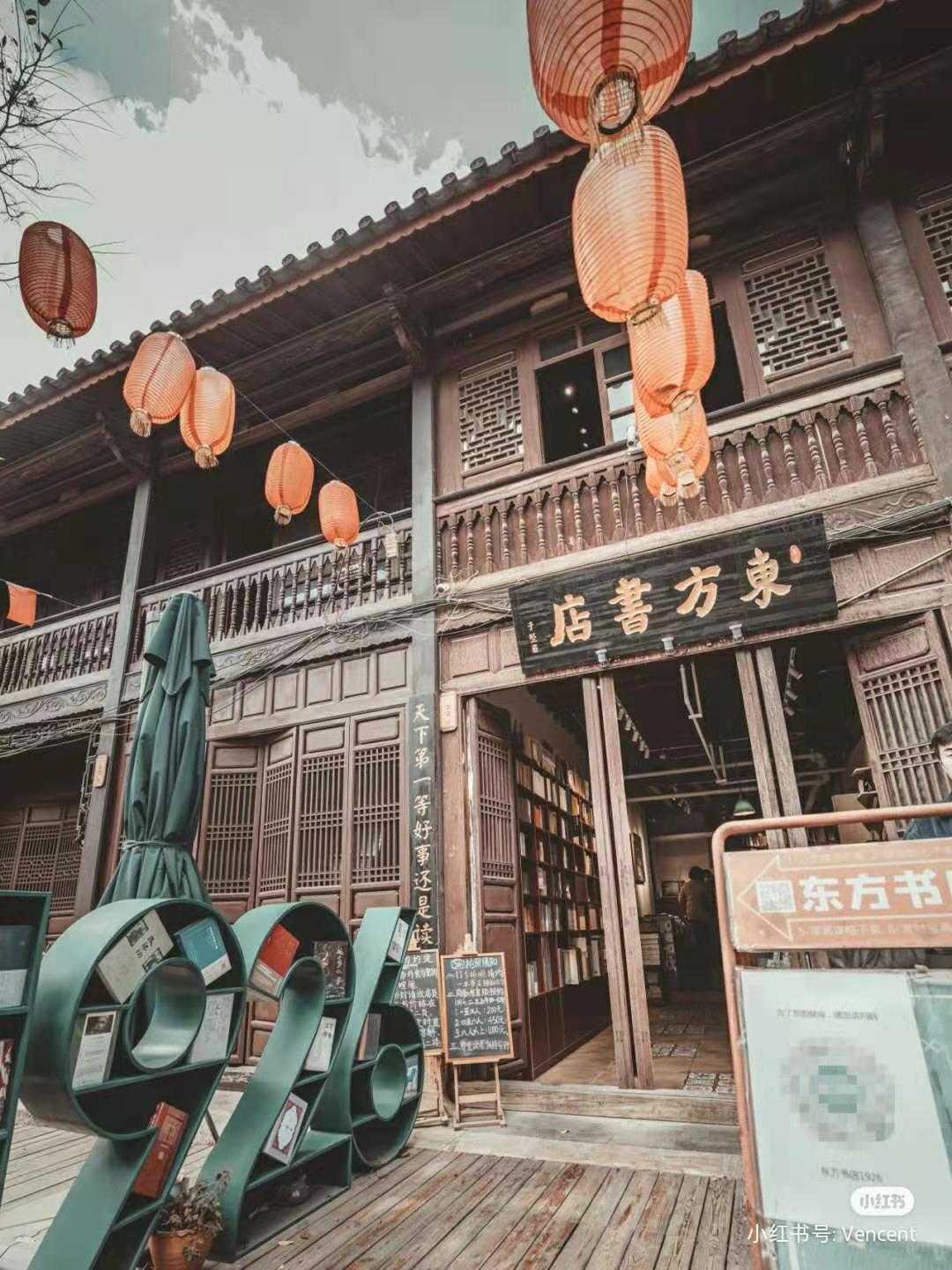 昆明旅游攻略绝美景点推荐,初秋昆明最惊艳的景点