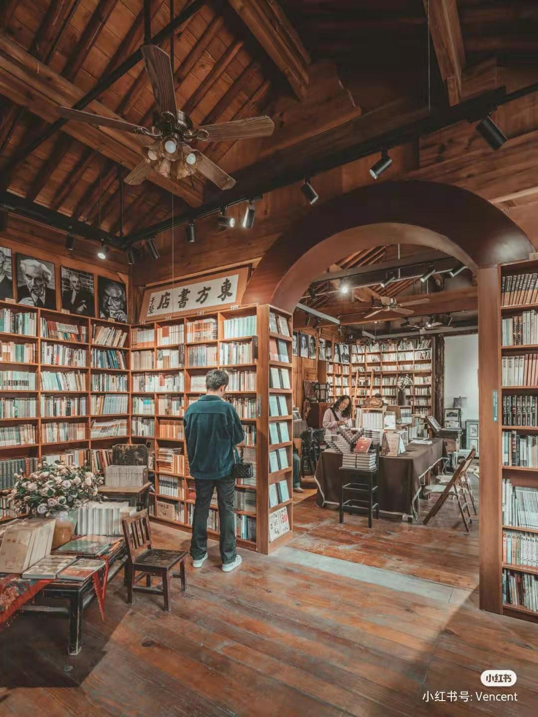 昆明旅游攻略绝美景点推荐,初秋昆明最惊艳的景点