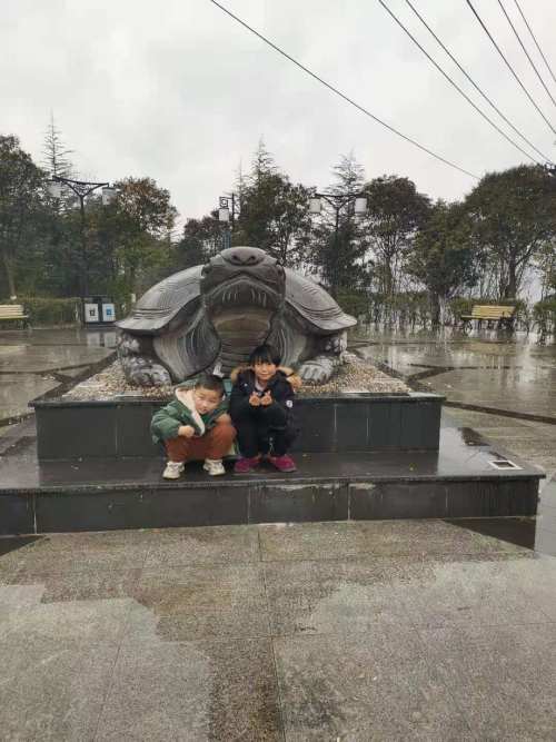 里友来稿｜赵建超——雨中登龟山