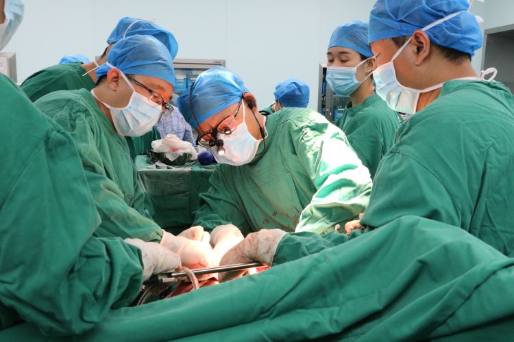 70岁二次开胸心脏手术,老人二次开胸心脏手术风险