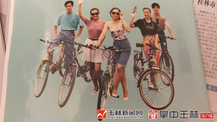 琴鸟跳舞视频,琴鸟飞行图片