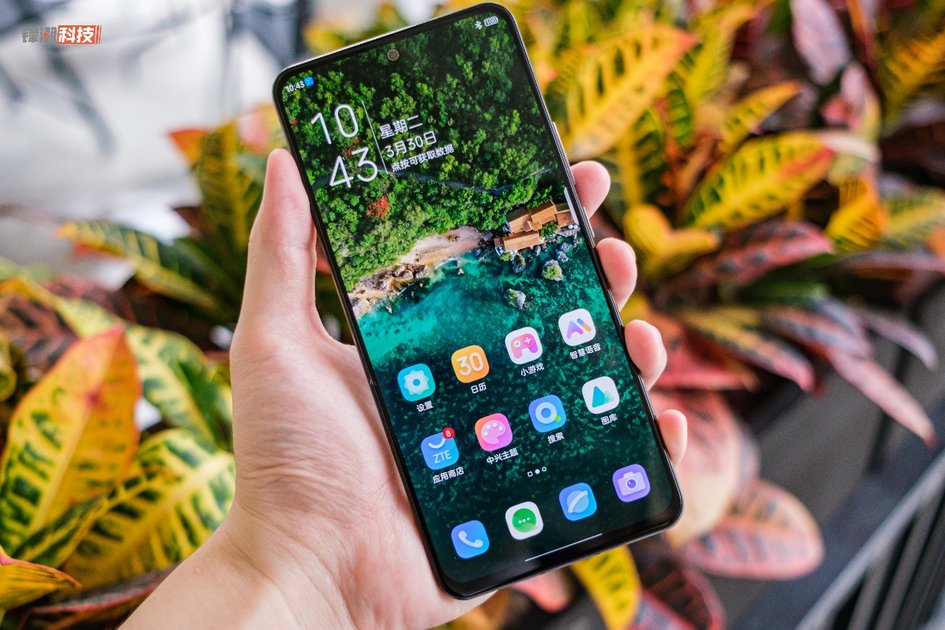 中兴s30pro评测颜值与性能共存,中兴s30pro对比红米note9a哪个质量好