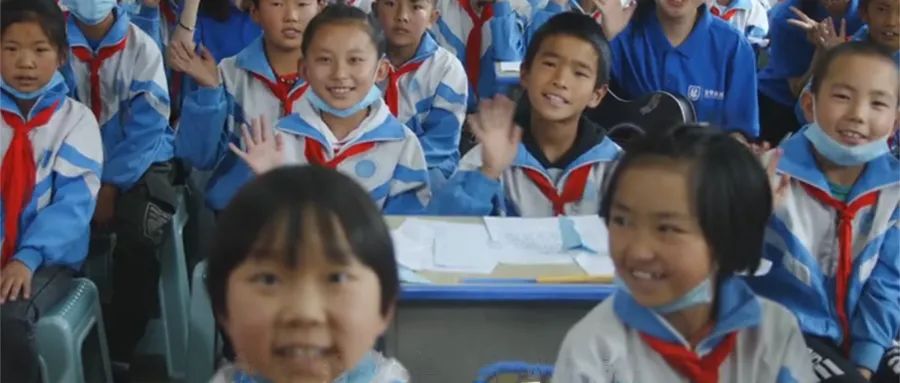 做孩子们的“圆梦人”!看上海师大、西安科大、青海师大的扶贫故事|教育脱贫攻坚微视频接力㉖