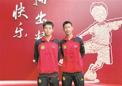 做好人读好书踢好球横幅,做好人读好书踢好球图片